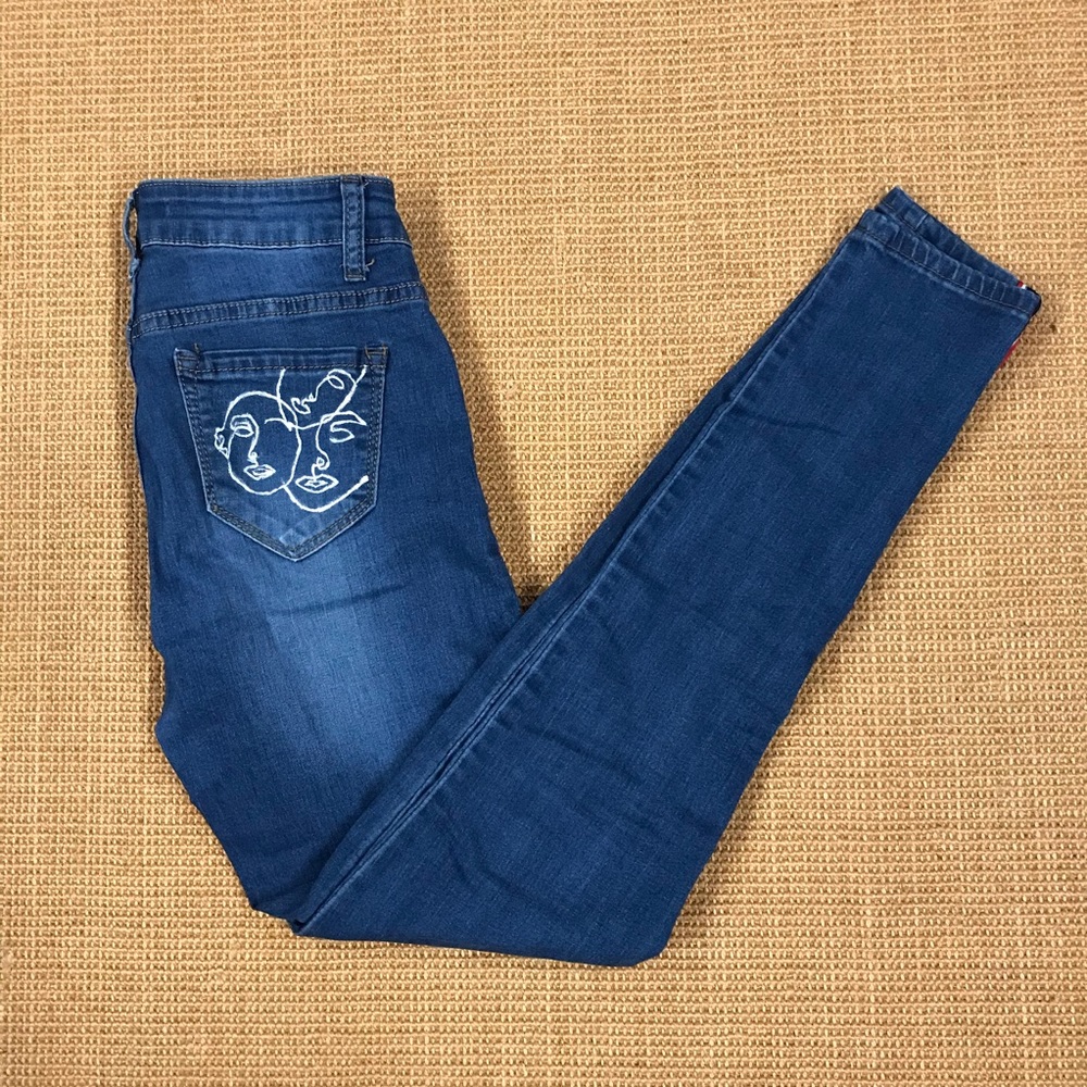 Skinny Jeans with a Stripe - Size 1